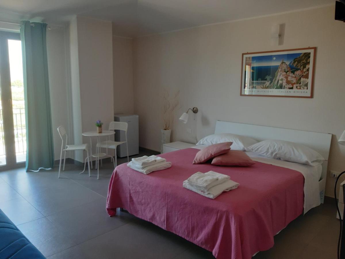 לידו די פונדי Un Passo Dal Mare - Guest House מראה חיצוני תמונה